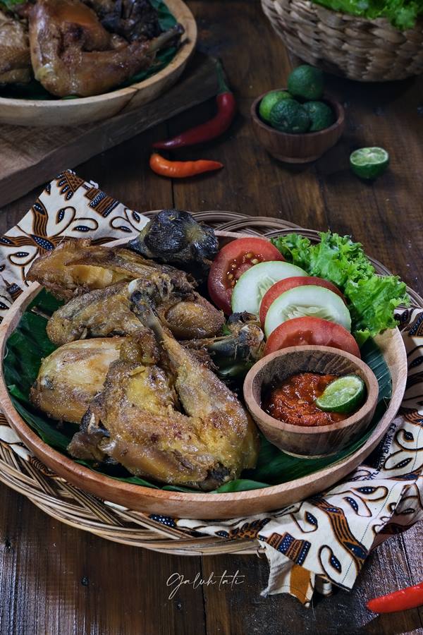 galuhtati-Ayam Goreng-Bogor-2021-Food A