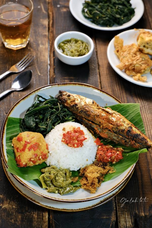 galuhtati-Nasi Padang-Bogor-2021-Food A
