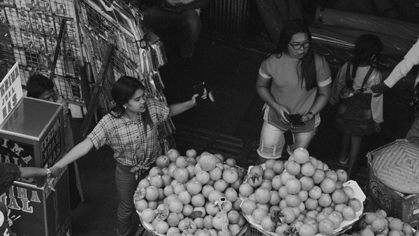 Pasar buah-Riza Rifshandya