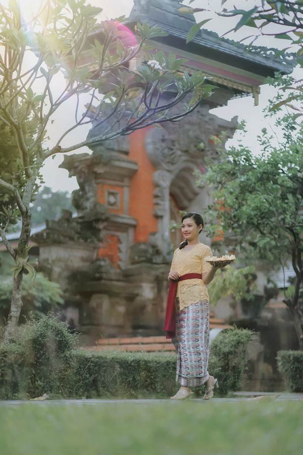 Maniak Potret Badet Zarhaeni Model Cewek Bali